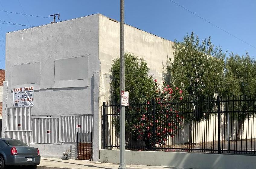 Primary Photo Of 3261 Independence Ave, South Gate General Retail For Sale