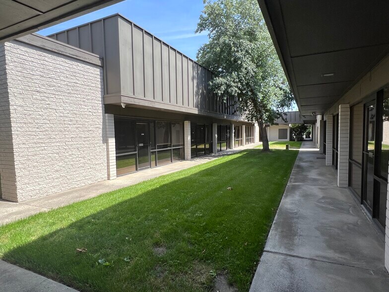 More Photos Of 5637 N Pershing Ave, Stockton Medical For Lease