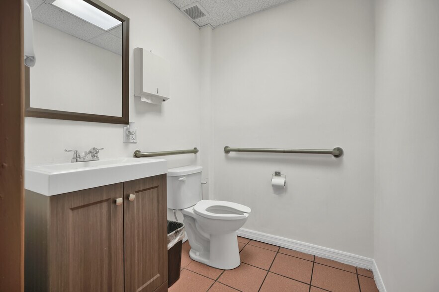 More Photos Of 3000 NW 82nd Ave, Doral Warehouse For Sale