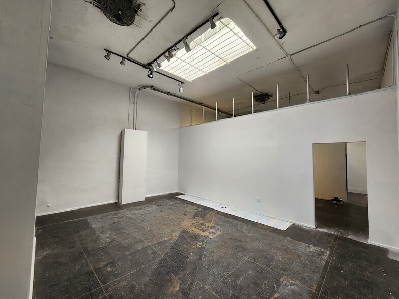 More Photos Of 1222-1230 W 7th St, Los Angeles Storefront For Lease