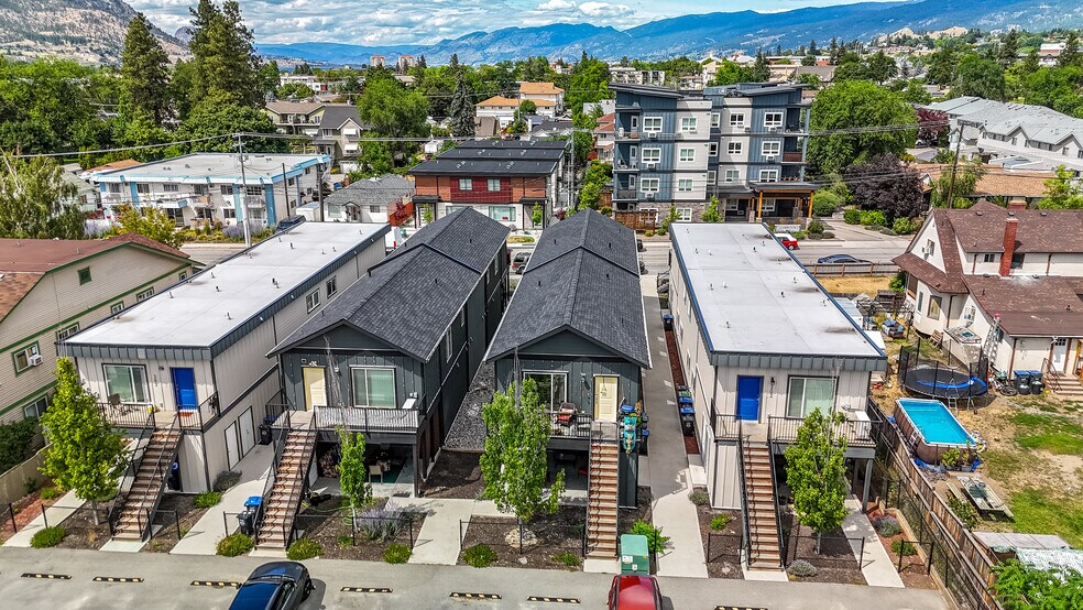 More Photos Of 116 Calgary Av, Penticton Apartments For Sale