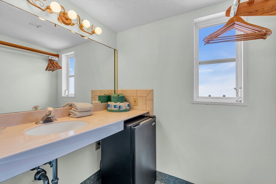 More Photos Of 1008 Ocean Ave, Point Pleasant Beach Hotel For Sale