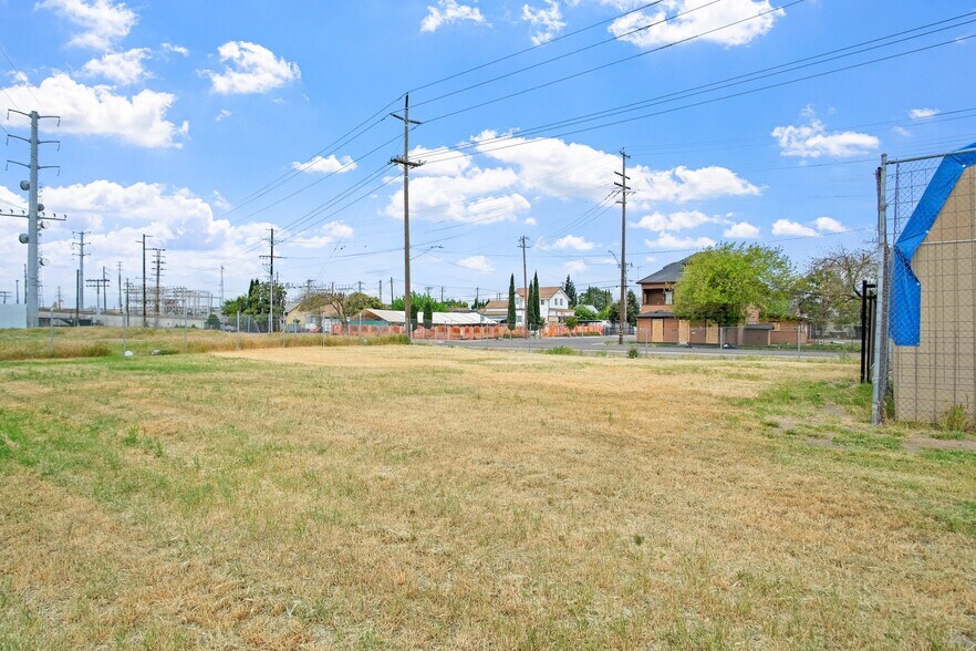 More Photos Of 609 S San Joaquin St, Stockton Warehouse For Sale