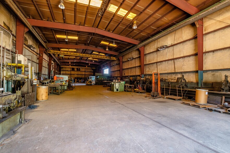 More Photos Of 51 E Side Hwy, Waynesboro Warehouse For Sale