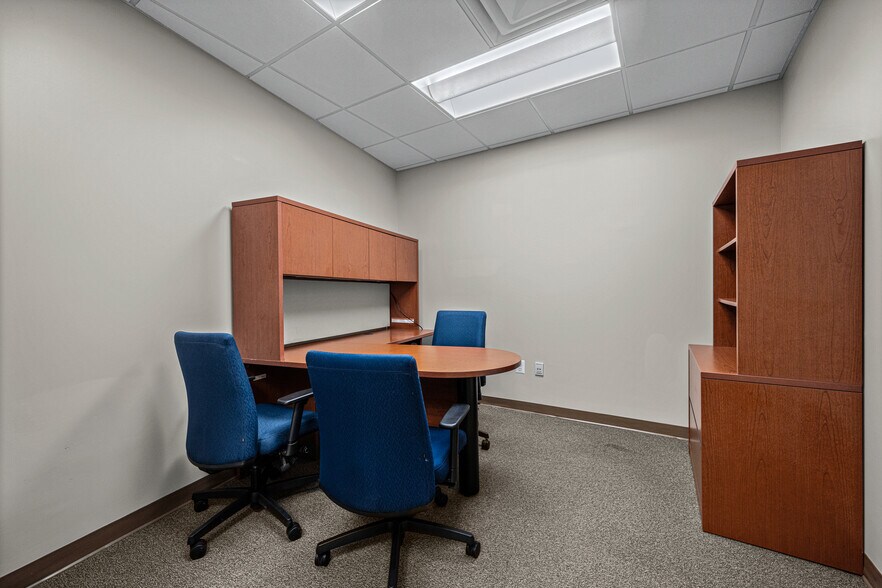 More Photos Of 320 Main St, Laurel Coworking Space