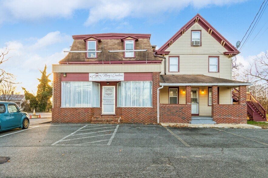 Primary Photo Of 569 Morton Ave, Rosenhayn General Retail For Sale