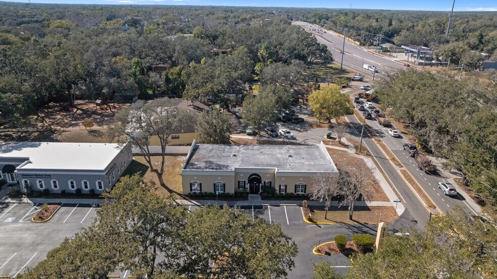 More Photos Of 14522 University Point Pl, Tampa Medical For Sale