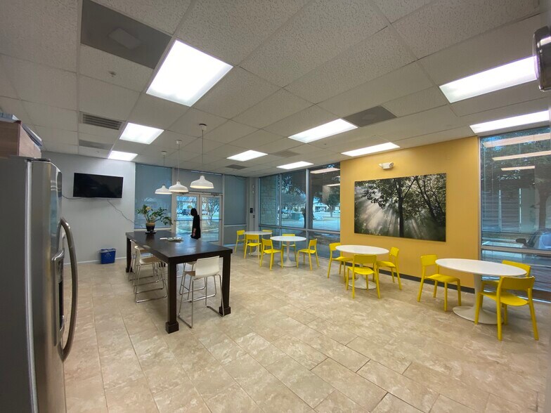 More Photos Of 3301 Matrix Dr, Richardson Research And Development For Sale