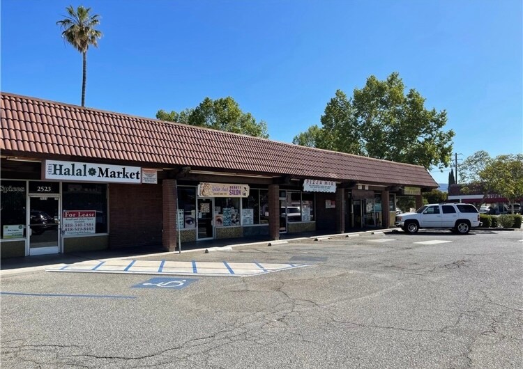 More Photos Of 2503-2539 Royal Ave, Simi Valley Unknown For Lease