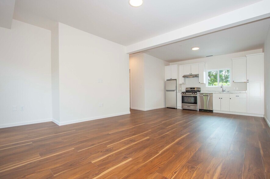 More Photos Of 1380 Lincoln Ave, San Rafael Apartments For Sale