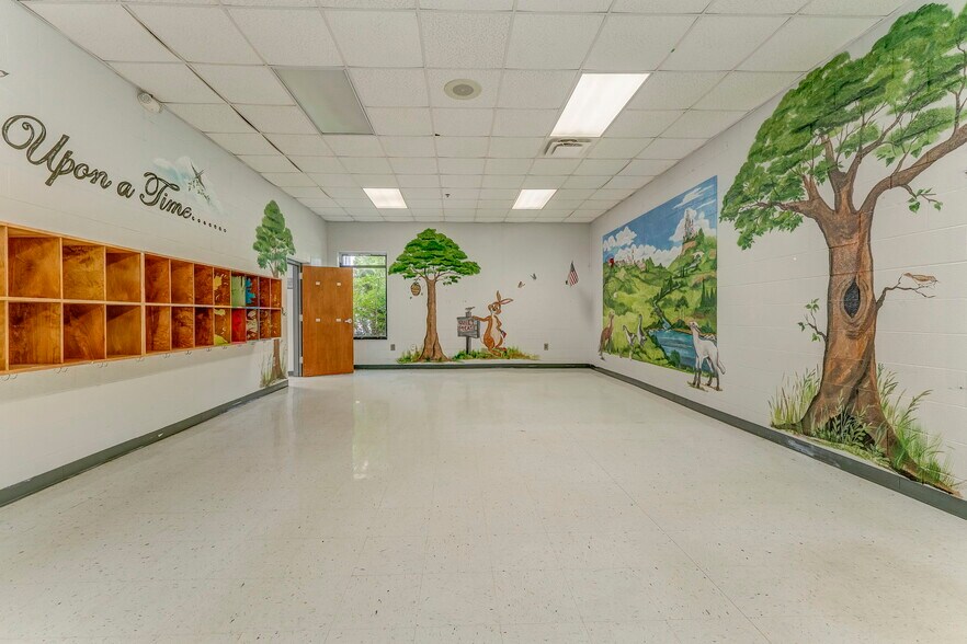 More Photos Of 13 Rome Rd SW, Cave Spring Coworking Space