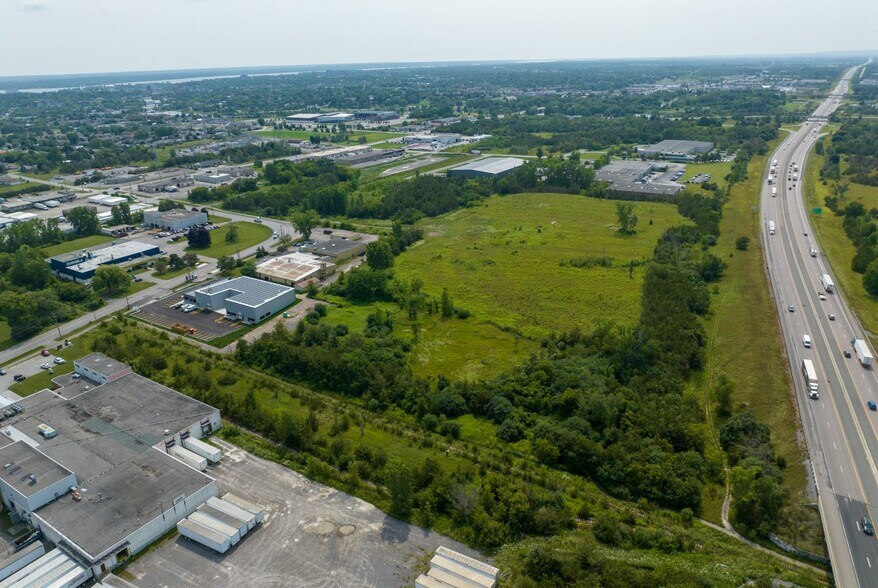 More Photos Of 296 University ave, Belleville Industrial For Lease