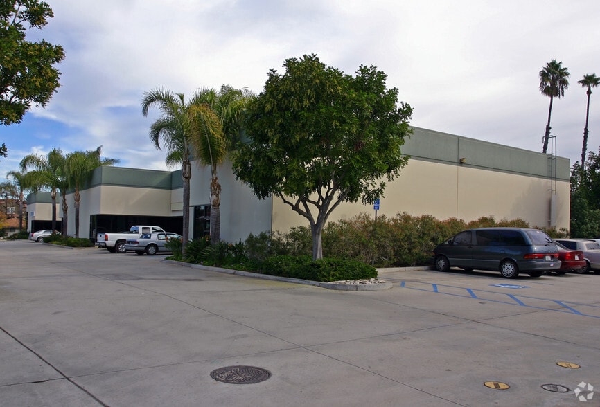More Photos Of 10207 Buena Vista Ave, Santee Warehouse For Lease