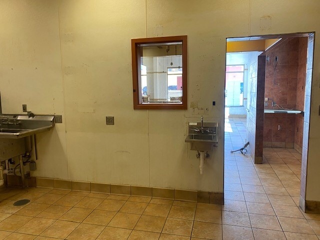 More Photos Of 3456 NE Circle Dr, Rochester Unknown For Lease