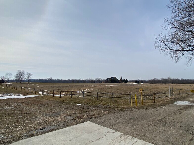 More Photos Of 23550 S Vetter Rd, Elwood Land For Sale