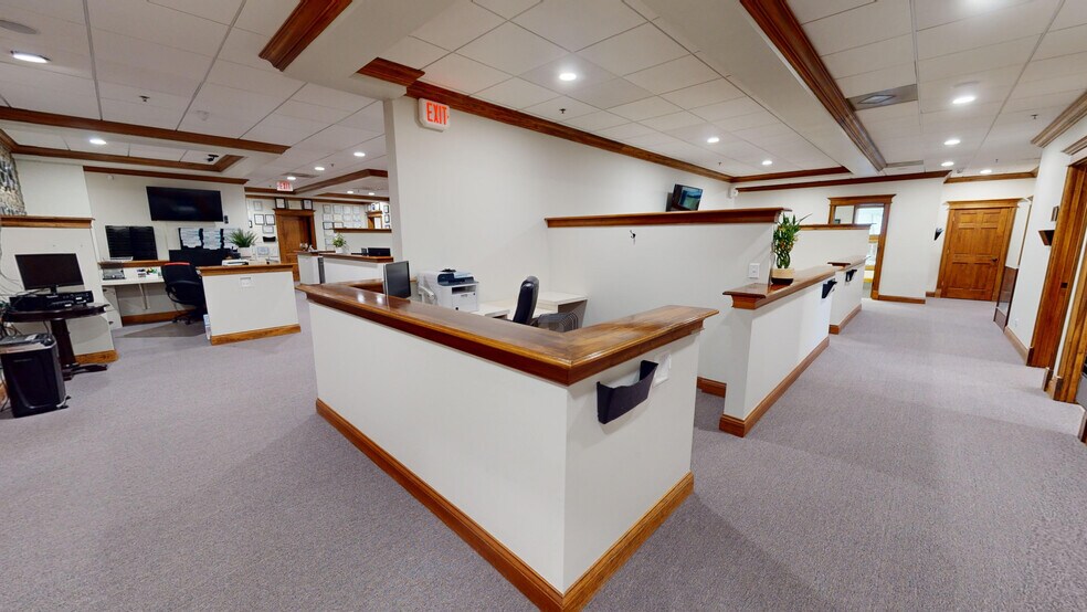 More Photos Of 40W320 Lafox Rd, St Charles Loft Creative Space For Sale