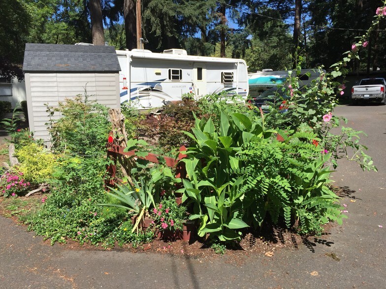 More Photos Of 755 K St, Washougal Manufactured Housing Mobile Home Park For Sale