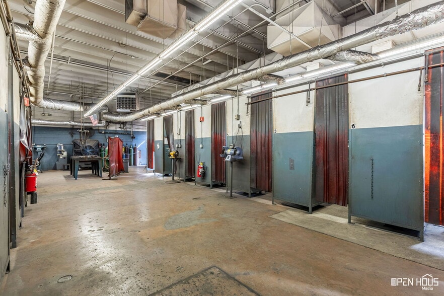 More Photos Of 2813 Central Fwy E, Wichita Falls Industrial For Sale