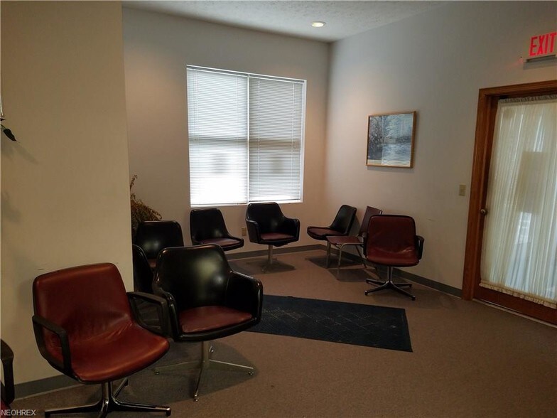 More Photos Of 5319 Meadow Ln, Elyria Medical For Sale