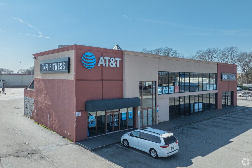Primary Photo Of 1000 Sunrise Hwy, Massapequa Freestanding For Lease