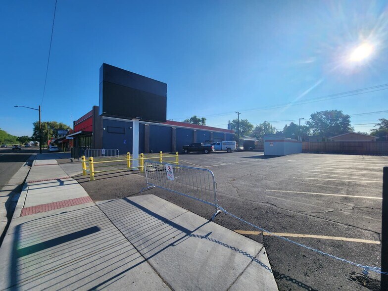 More Photos Of 2848 Colorado Blvd, Denver Freestanding For Lease
