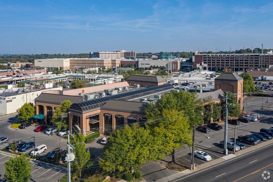 More Photos Of 4001-4009 Hillsboro Pike, Nashville Freestanding For Lease