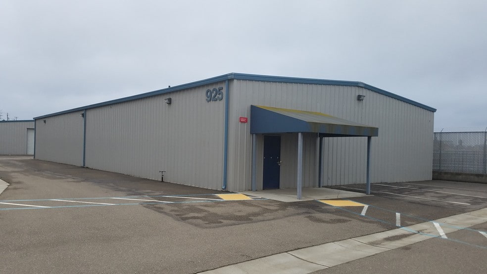 Primary Photo Of 925 N Union St, Stockton Warehouse For Lease