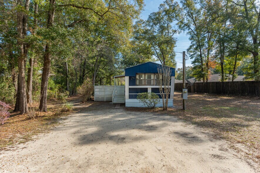 More Photos Of 341 Madison St, Freeport Multifamily For Sale