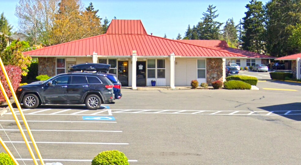 Primary Photo Of 7631 212th St SW, Edmonds Medical For Lease