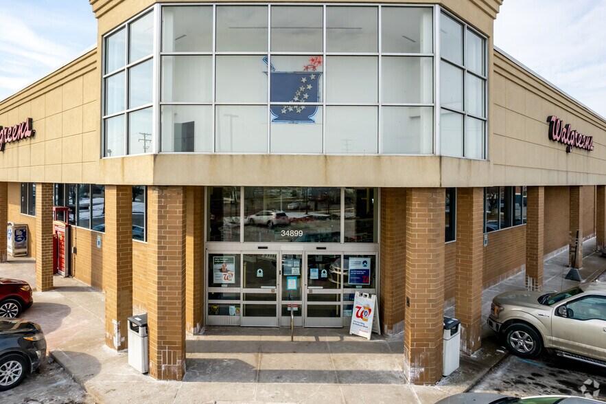 More Photos Of 34899 Groesbeck Hwy, Clinton Township Drugstore For Sale