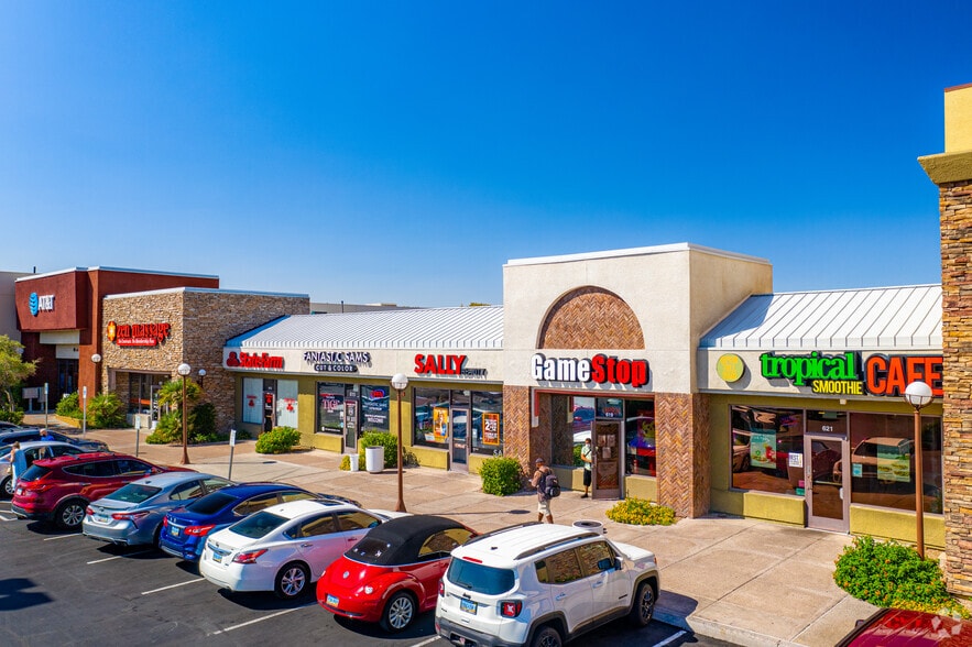 More Photos Of 601-649 N Stephanie St, Henderson Unknown For Lease