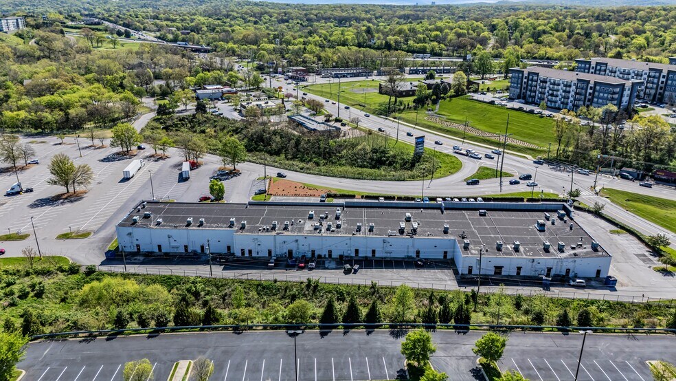 More Photos Of 7050-7088 Charlotte Pike, Nashville Unknown For Lease