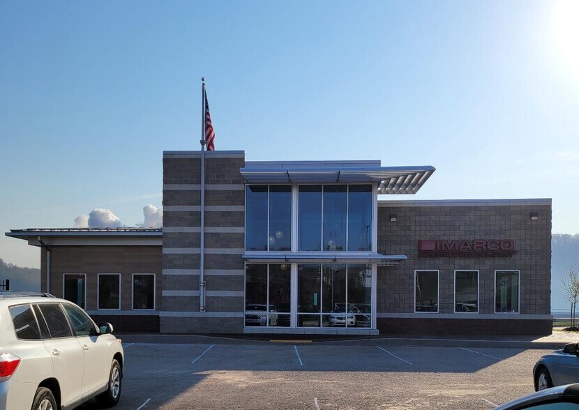 More Photos Of 265 State St, Clairton Warehouse For Lease