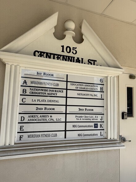 More Photos Of 105 Centennial St, La Plata Medical For Sale