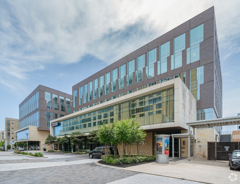 More Photos Of 842 W Sam Houston Pky N, Houston Office For Lease