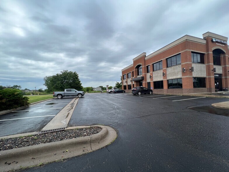 More Photos Of 5298 Kyler Ave NE, Albertville Medical For Lease