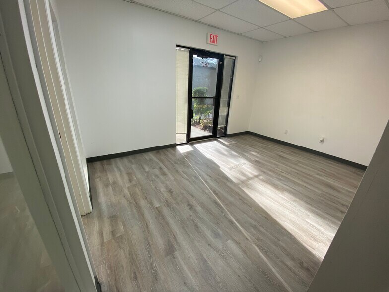 More Photos Of 13555 Automobile Blvd, Clearwater Medical For Lease