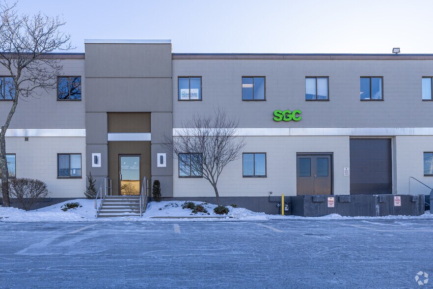 More Photos Of 155 New Boston St, Woburn Light Distribution For Lease