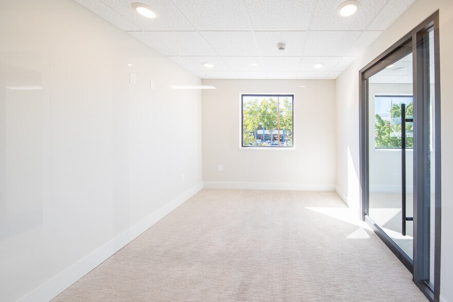 More Photos Of 600 Mill St, Reno Office For Sale