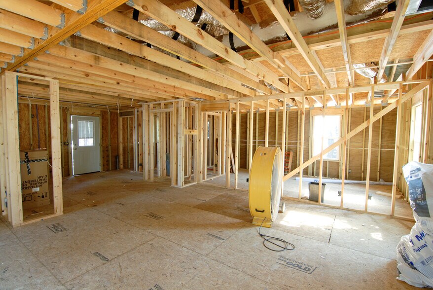 More Photos Of 2111 Sea Island Pky, Saint Helena Island General Retail For Sale