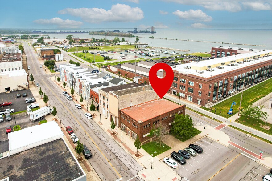 More Photos Of 301 W Water St, Sandusky Restaurant For Sale