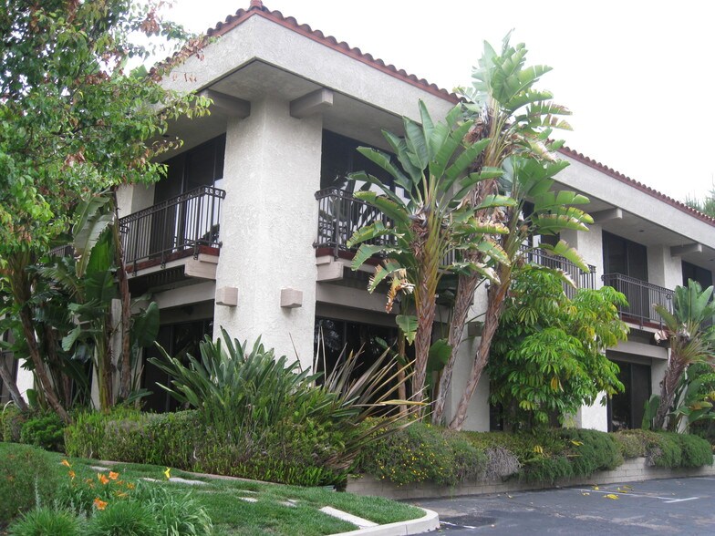 More Photos Of 468 Pennsfield Pl, Thousand Oaks Office For Sale