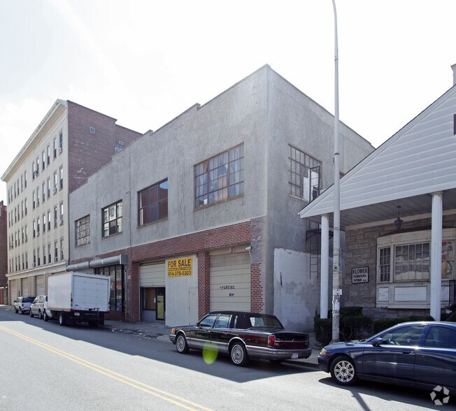 More Photos Of 289 New Main St, Yonkers Warehouse For Lease