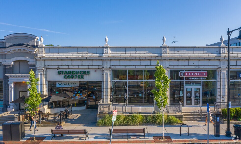 More Photos Of 880 880 Commonwealth Ave, Brookline Storefront Retail Office For Lease
