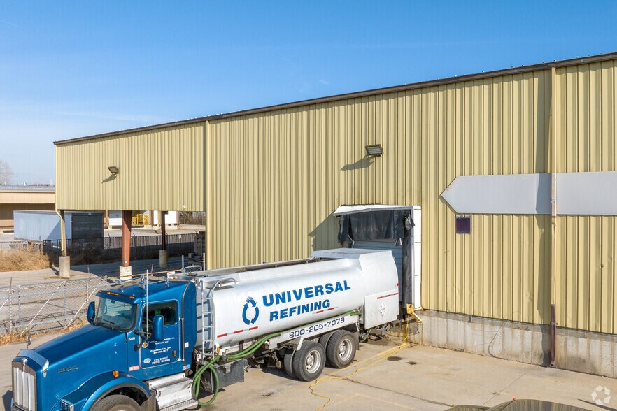 More Photos Of 1811 N Topping Ave, Kansas City Warehouse For Sale