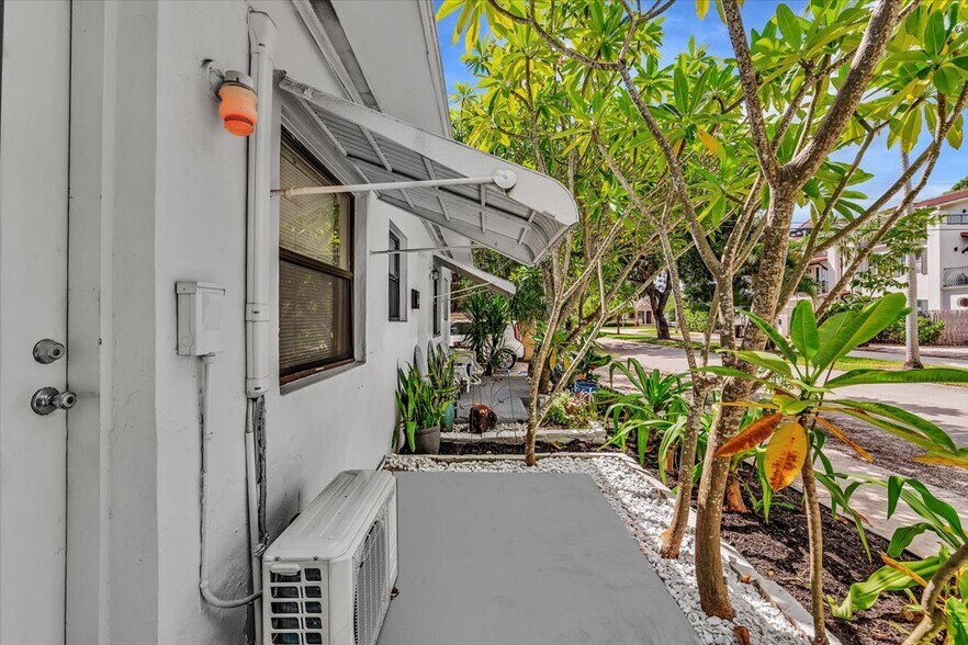 More Photos Of 560 NE 15th Ave, Fort Lauderdale Apartments For Sale