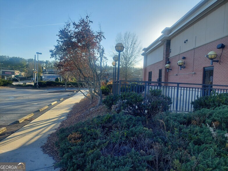 More Photos Of 7322 Stonecrest Concourse, Lithonia Restaurant For Sale