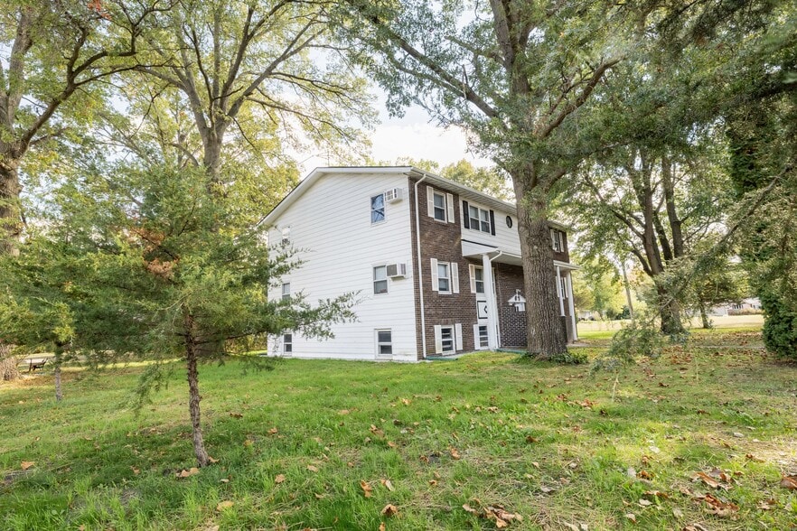 More Photos Of 8943 N 300 W, Lake Village Apartments For Sale