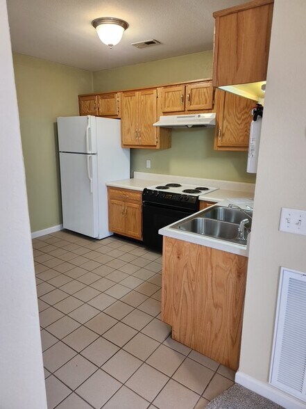 More Photos Of 18 Blossom Ln, Rossville Multifamily For Sale