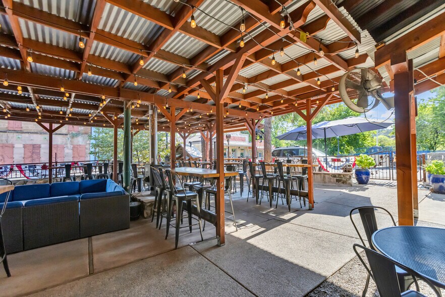 More Photos Of 8345 Main St, Mokelumne Hill General Retail For Sale